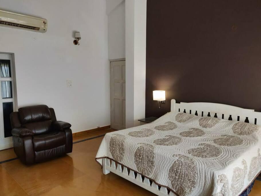 Villa Nazuri W Caretaker Candolim Kültér fotó