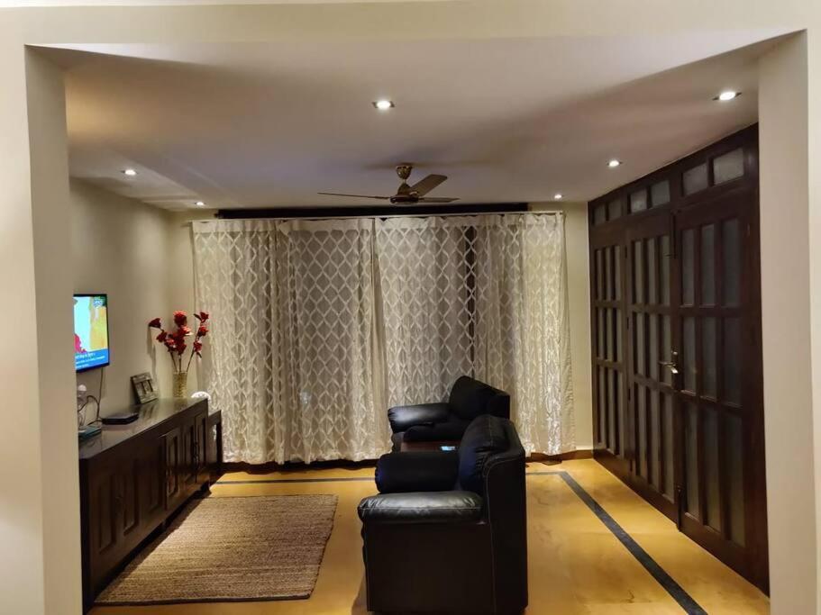 Villa Nazuri W Caretaker Candolim Kültér fotó
